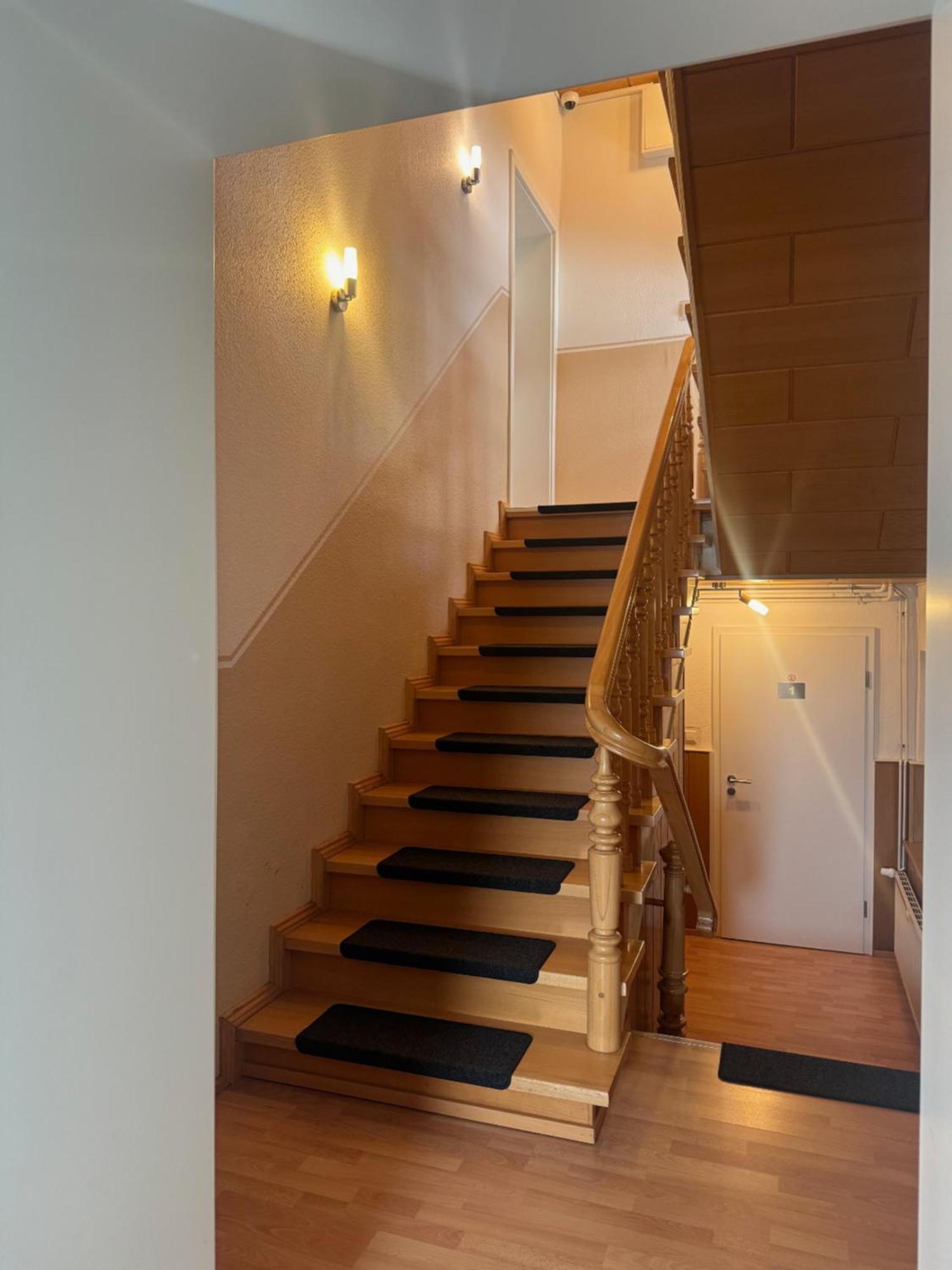 Skypension Schönefeld Buitenkant foto